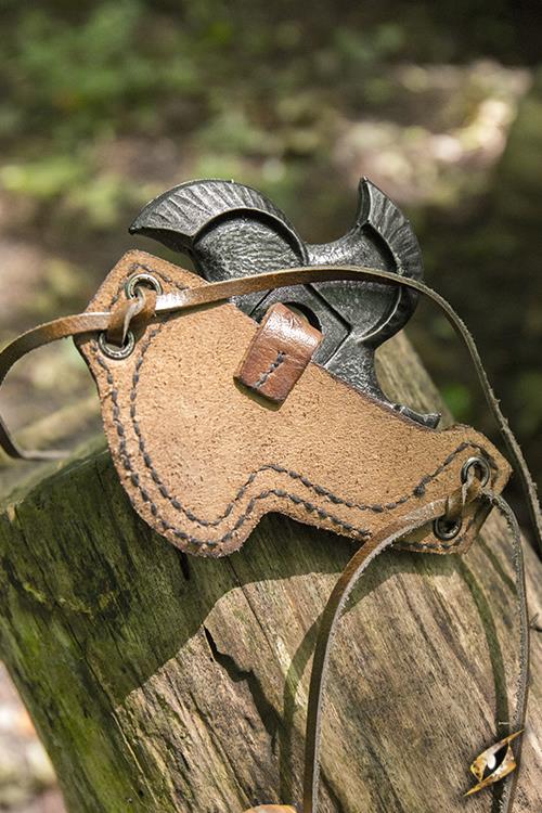 Holder Tornado Shuriken (incl. Shuriken) Brown