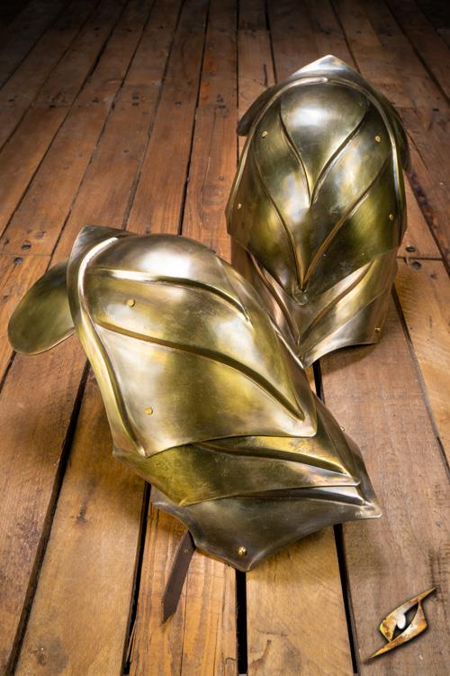 Schulterpanzer leuchten Messing