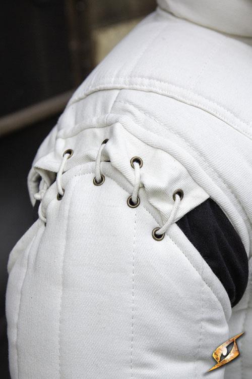 Gambeson Warrior, natur