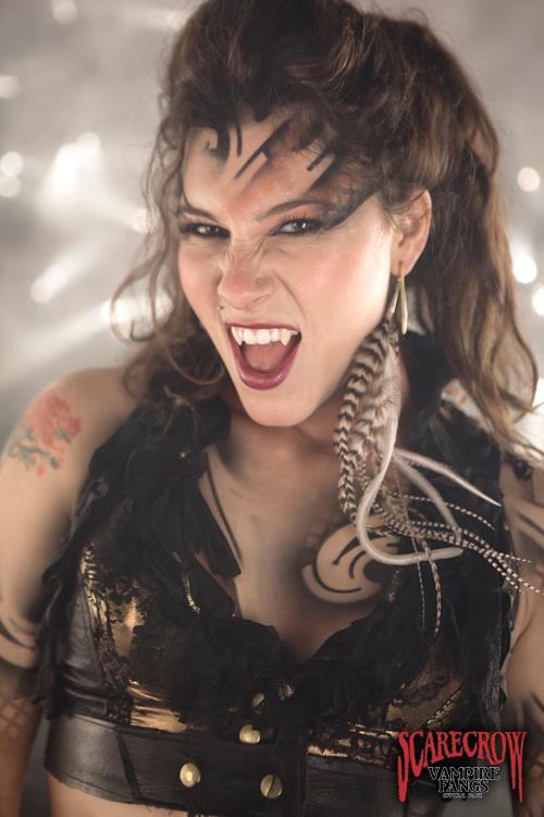 ScareCrow Vampire Fangs Small White