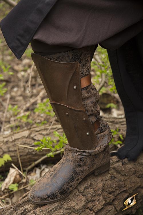 Orc Greaves Rust Patina