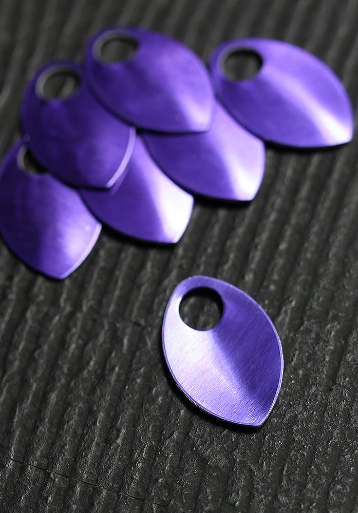 Medium Scales 28mm Purple
