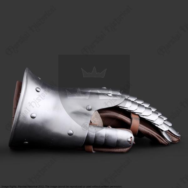 Panzerhandschuhe 1350-1415