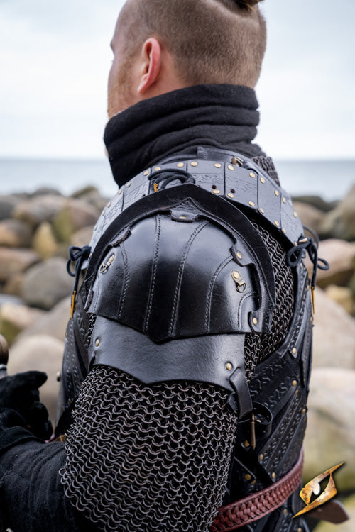 Leather Shoulder Armour Woodsman Black