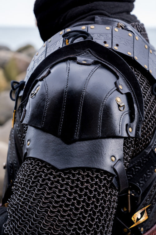 Leather Shoulder Armour Woodsman Black