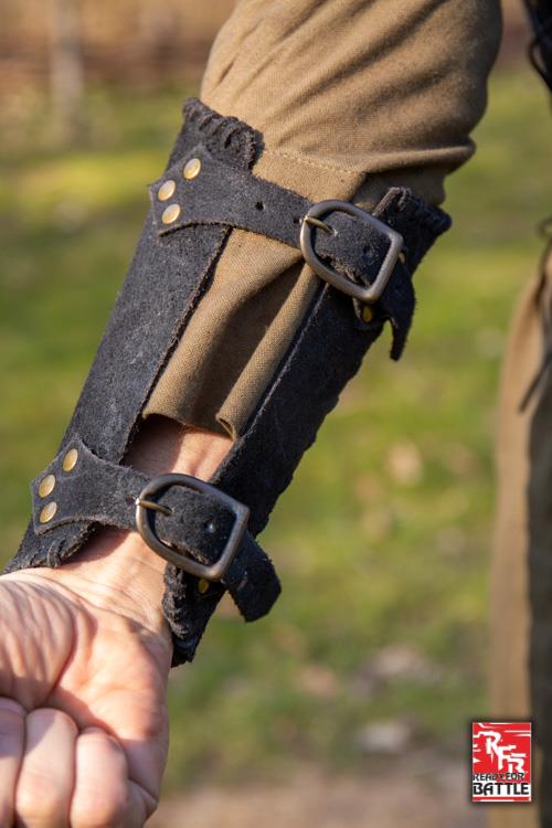 Ready for Battle Bracers Veteran Black