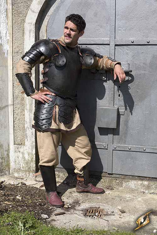 Dark Warrior Vollrüstung