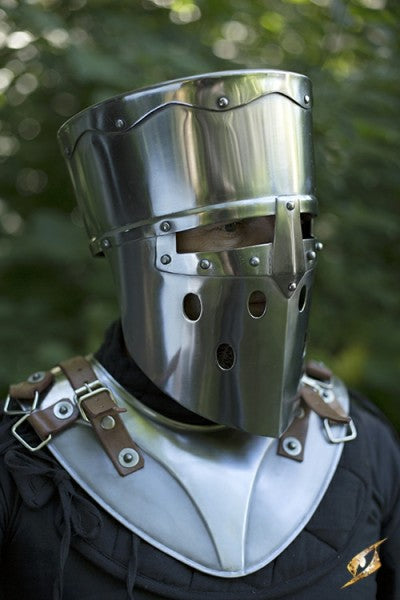 Helmet Crusader