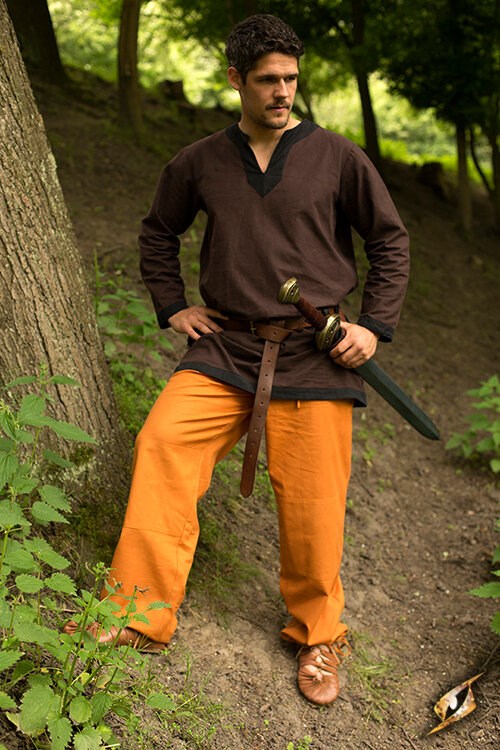 Hose Basic, ocker
