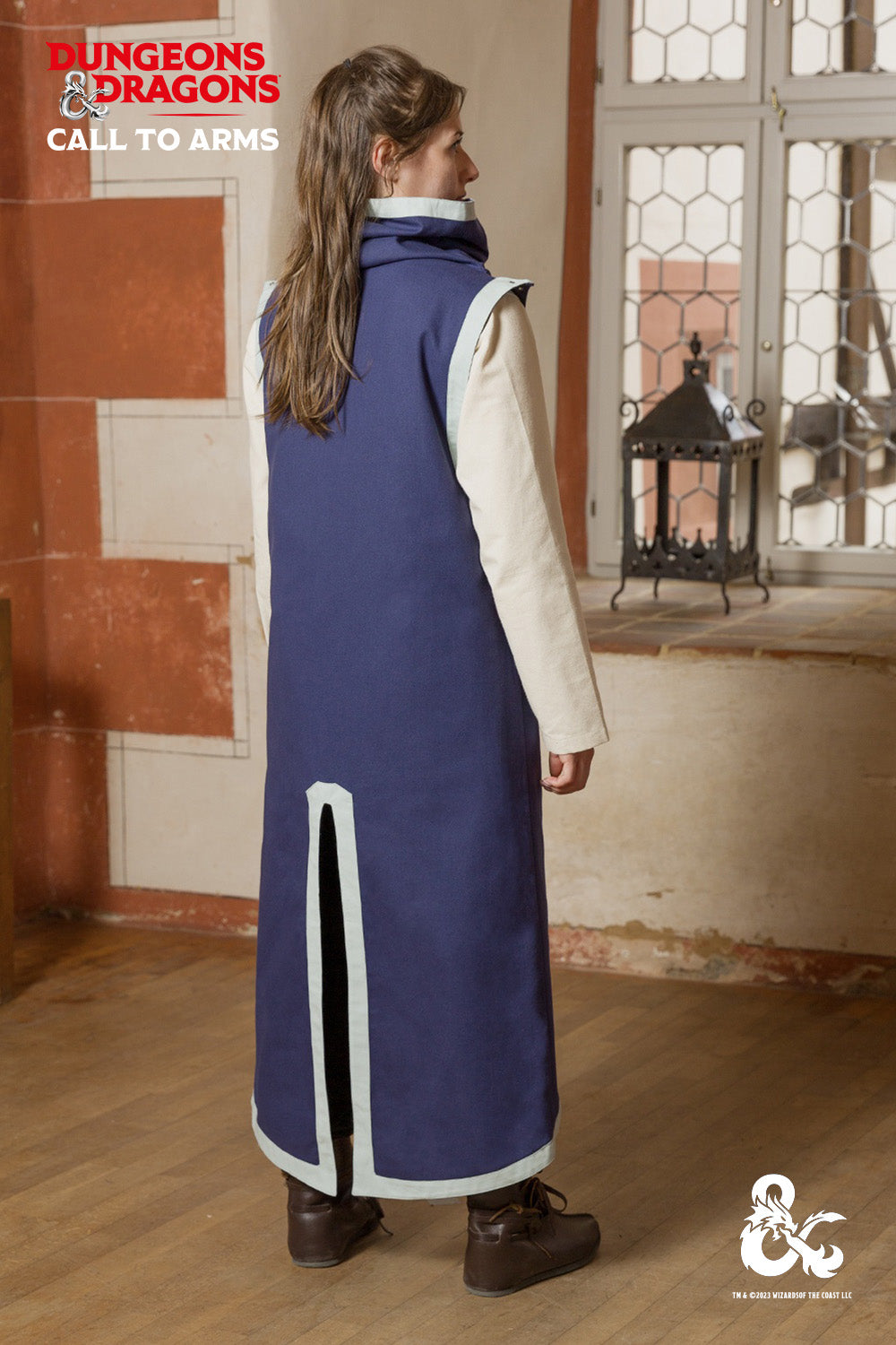 Dungeons & Dragons Cleric Tabard Blue/Ice Blue