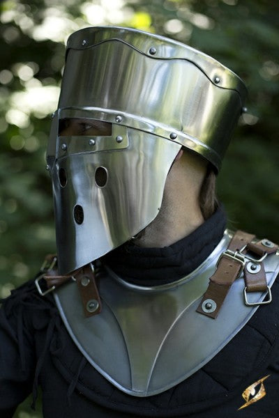 Helmet Crusader