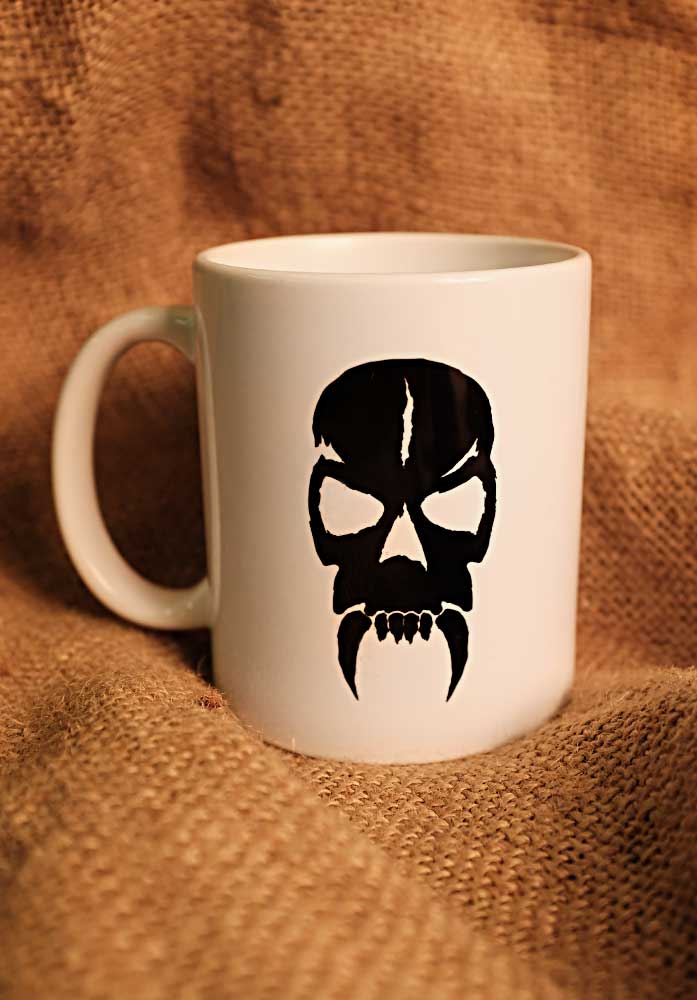 Mythodea Tasse Untotes Fleisch