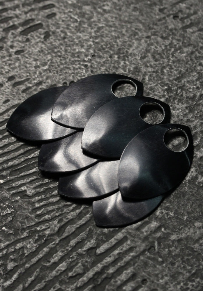 Large Scales 35mm Black