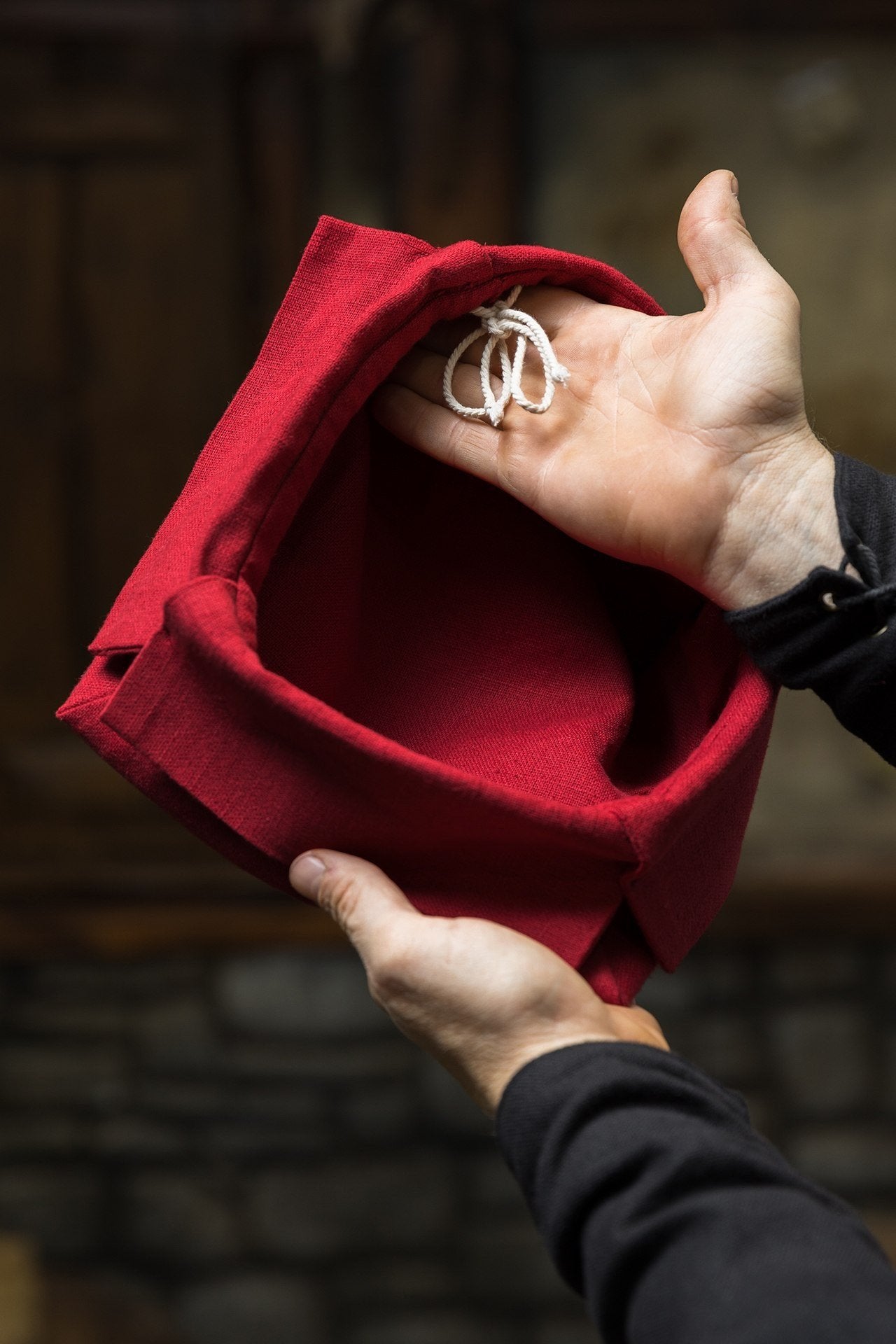 Warhammer Armoury Imperial Hat Type B Dark Red