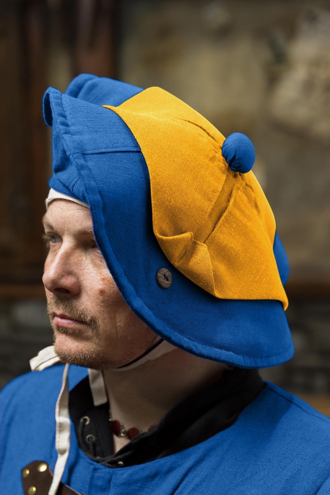 Warhammer Armoury Imperial Hat Type C Blue/Yellow
