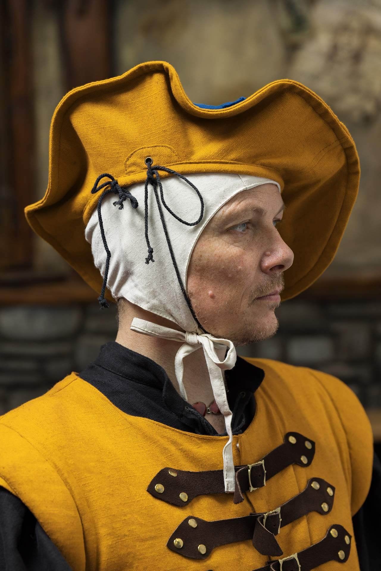 Warhammer Armoury Imperial Hat Type C Yellow/Blue