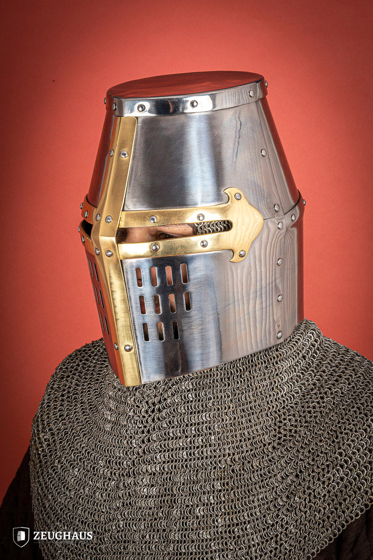 Crusader Great Helmet 1,6mm with Brass