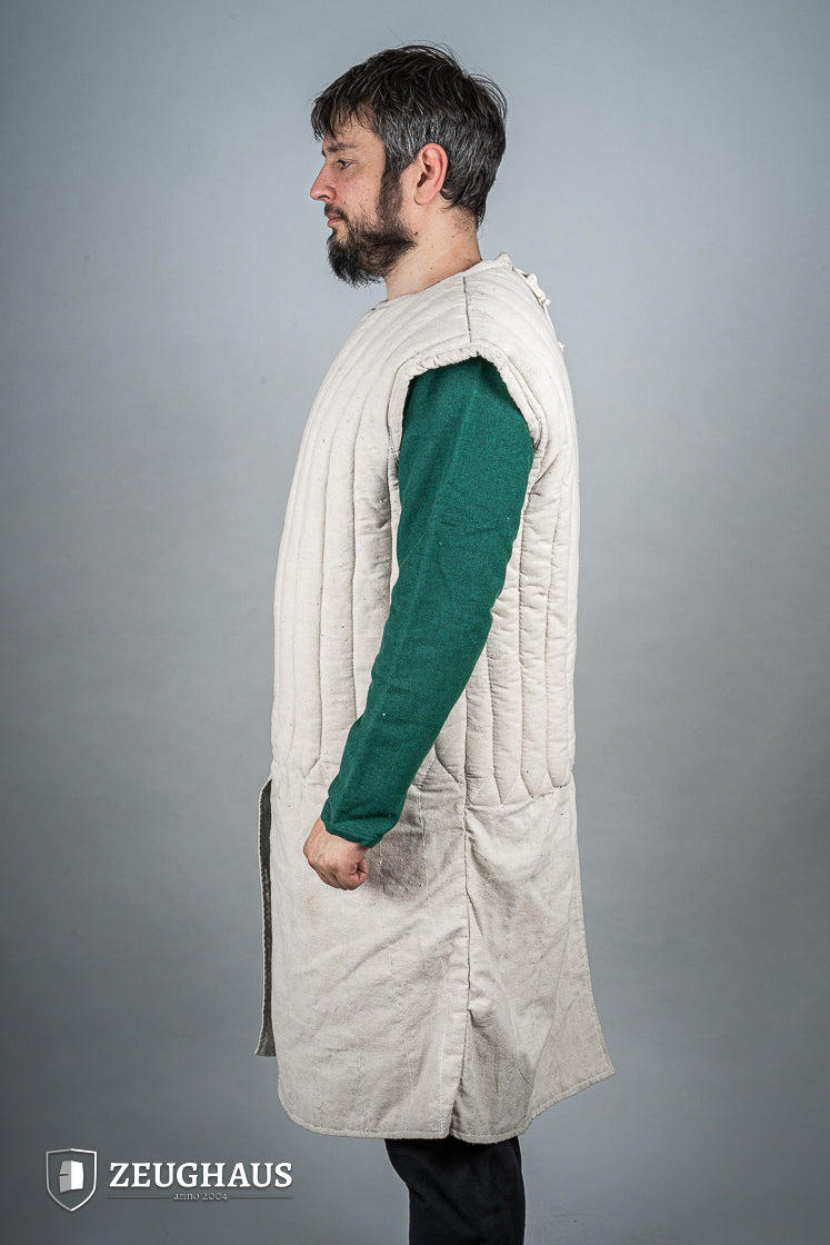 Sleeveless Gambeson Natural