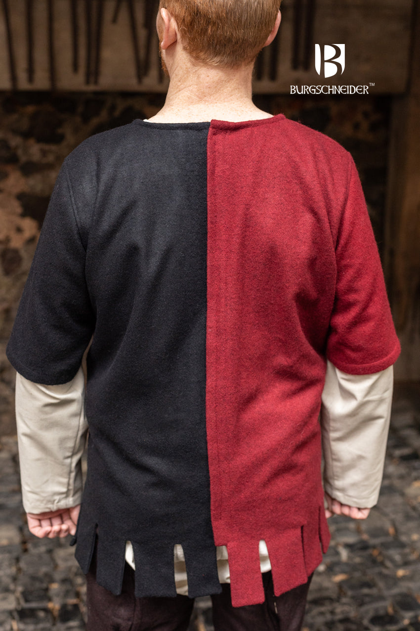 Right Side Surcoat Aleran Red