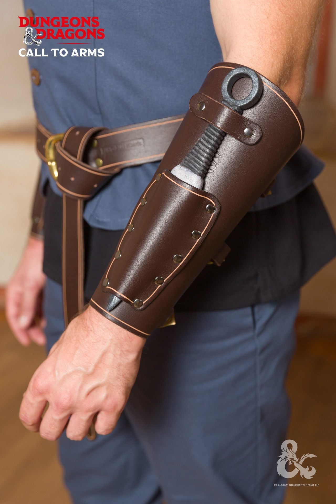 Dungeons & Dragons Rogue Leather Bracers Brown